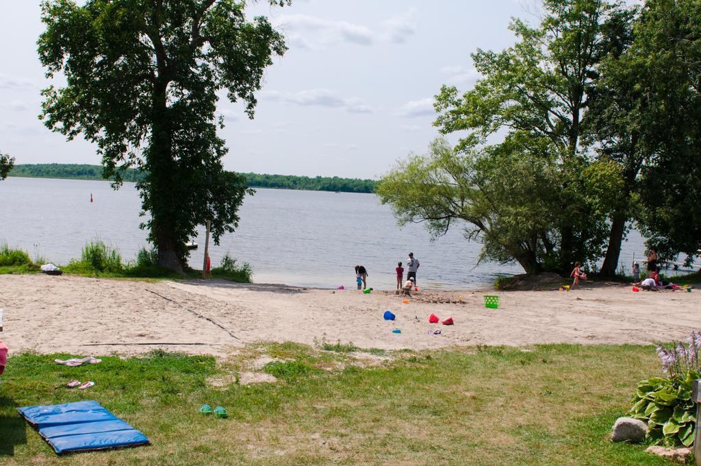 Woodland Estate Resort Campbellford エクステリア 写真