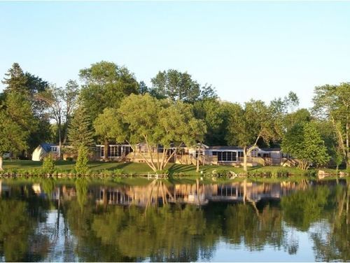 Woodland Estate Resort Campbellford エクステリア 写真